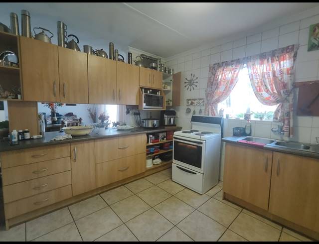 3 BEDROOM RETIREMENT UNIT TO LET IN UNITAS PARK